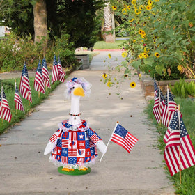 JcHrmers vibrant patriotic design catches the eye in any yard