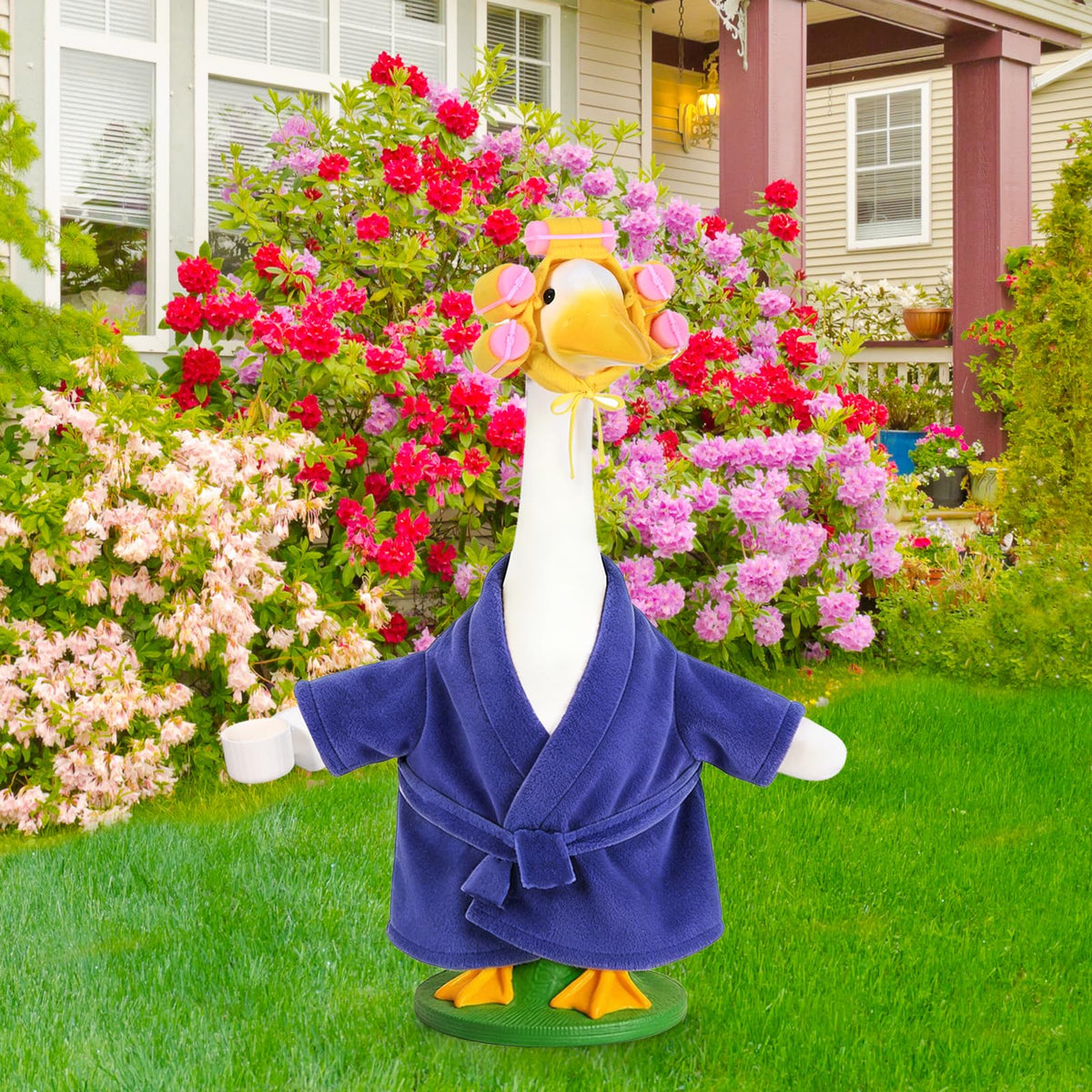 JcHrmers weather-resistant fabric keeps goose attire vibrant outdoors