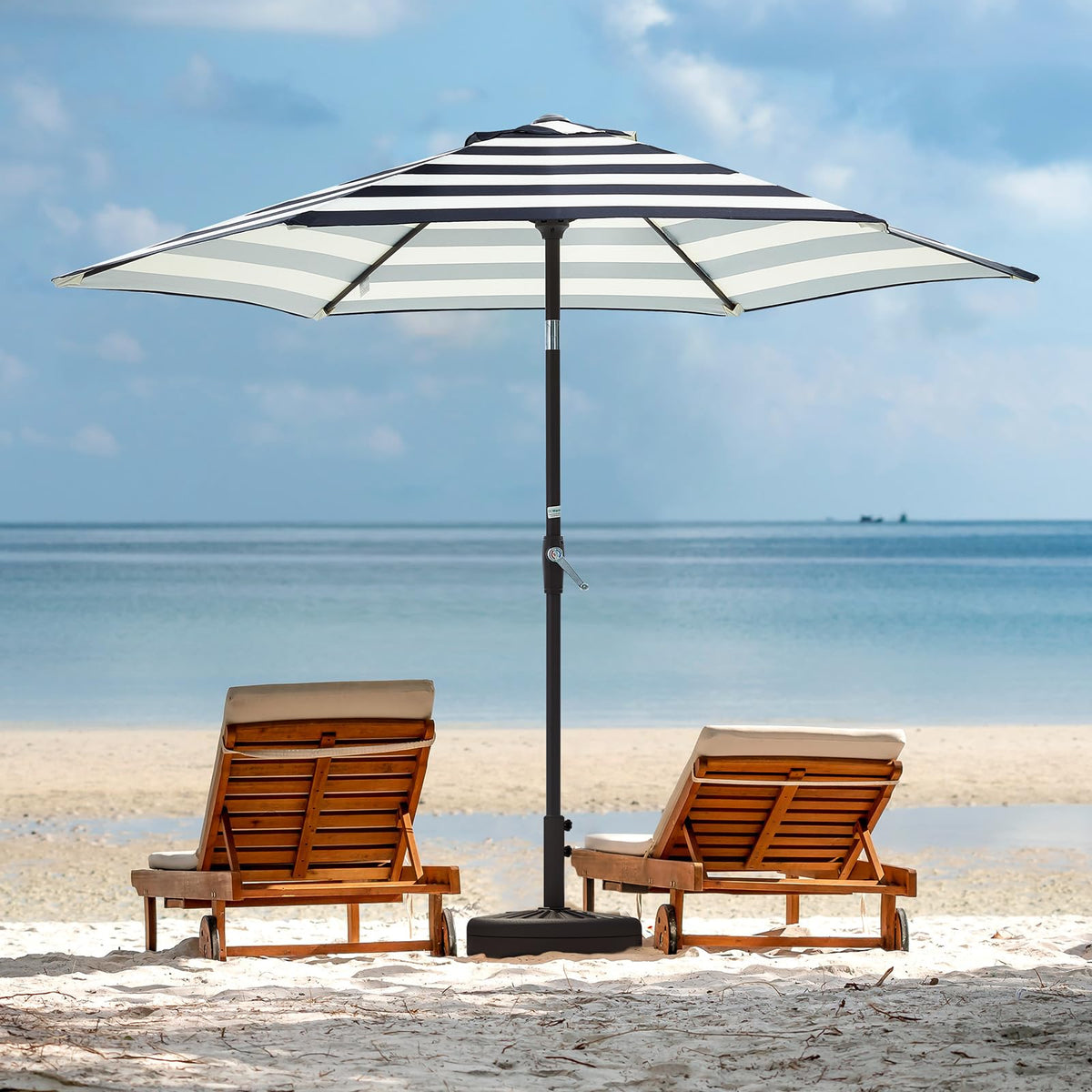 JEAREY 88-inch height with compact footprint fits deck or patio corners.
