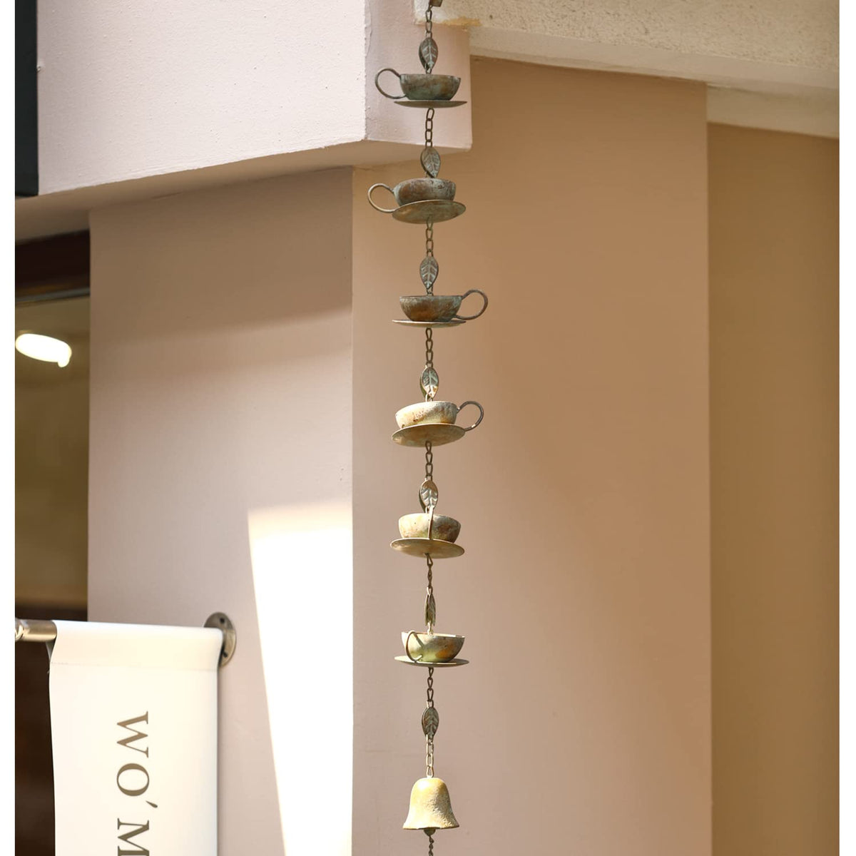 Jemeni garden porch decor mount demonstrates versatile outdoor installation options.