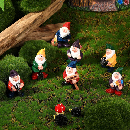 Jetec mini gnome with welcome card adds playful charm to plant pots.