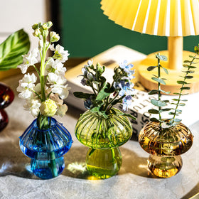JGKYLDZ mushroom vases feature a stable base to prevent tipping.