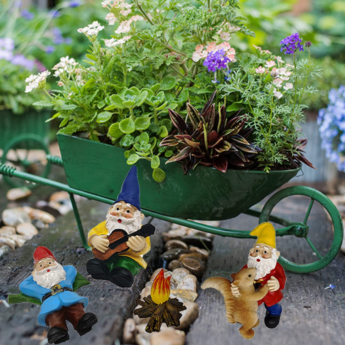 JIUMO four piece gnome set as a housewarming gift