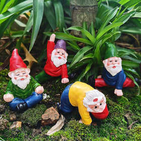 JIUMO gnomes feature sun-protection coating for lasting color.