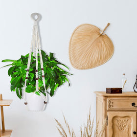 JIUZI pet-friendly design keeps plants safely elevated away from paws.