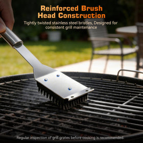 JLiup grill-cleaning session demonstrates effective residue removal.
