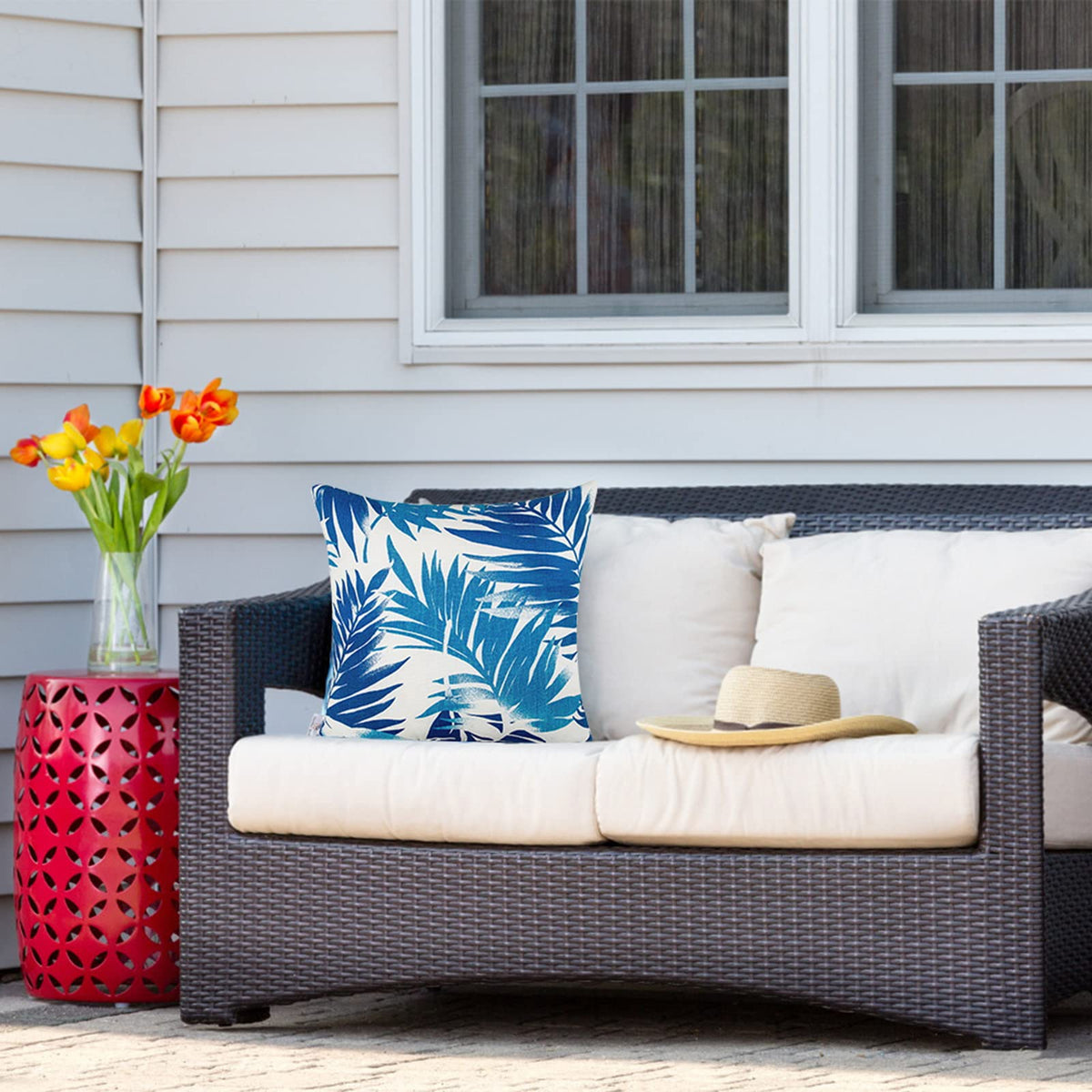 JMGBird removable pillow cover with PU coating for easy cleaning and weather resistance.