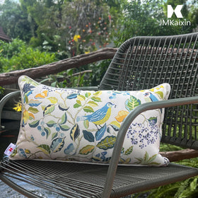 JMKaixin retro-design lumbar cushion adds stylish flair