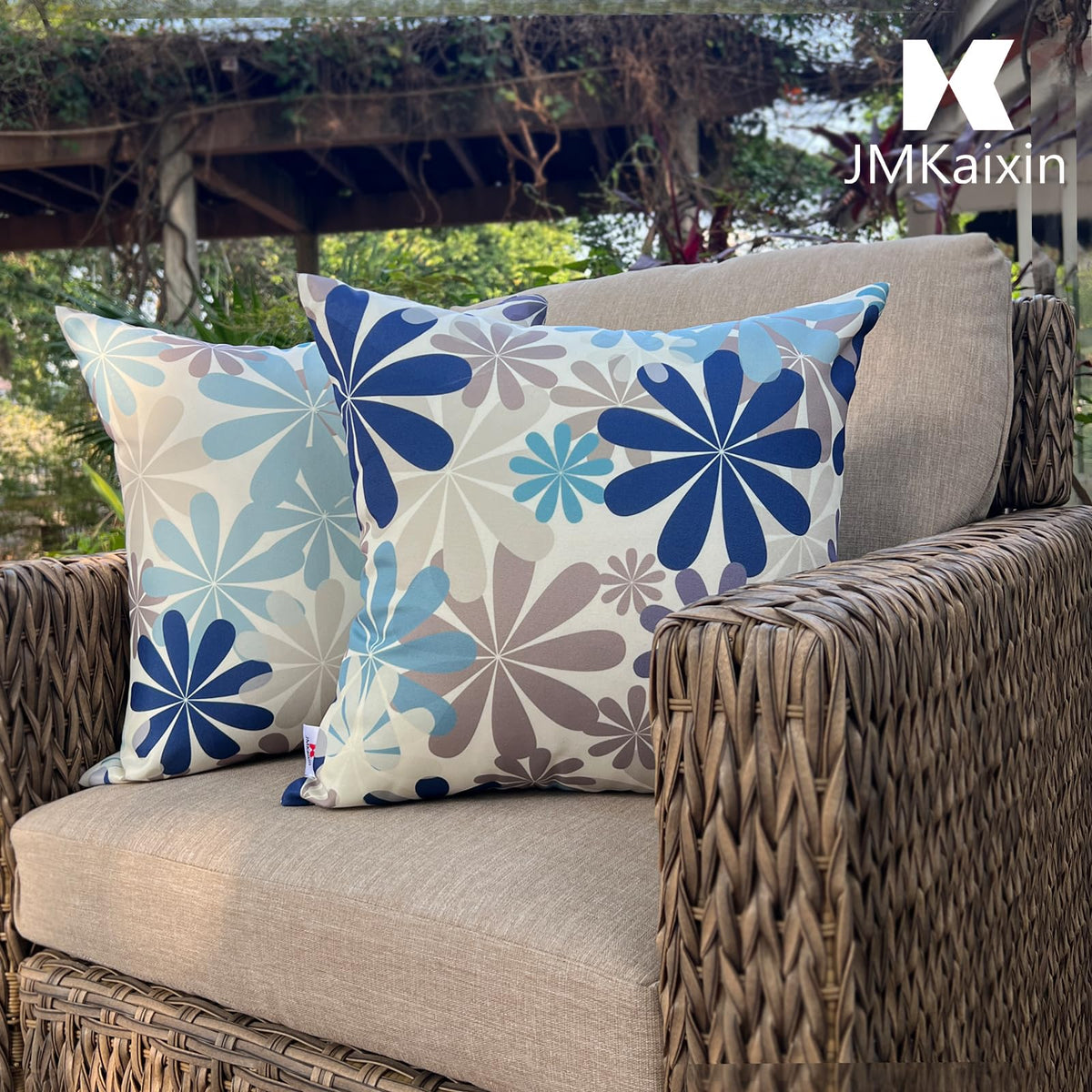 JMKaixin retro-inspired design adds vibrant color to outdoor spaces