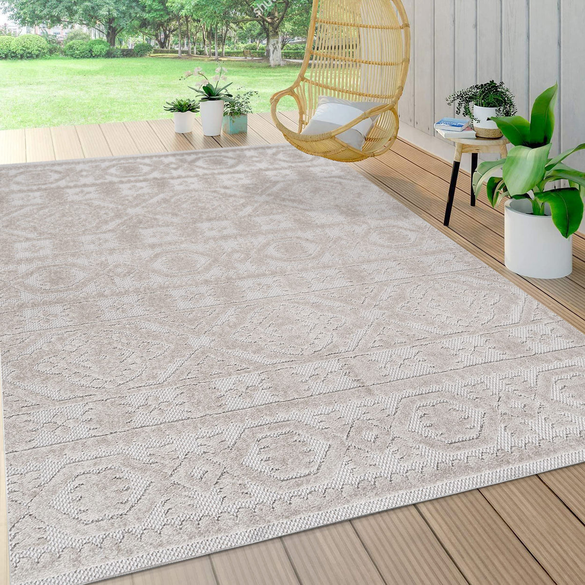 Close view highlights stain-resistant fibers and easy-cleaning benefits for families.