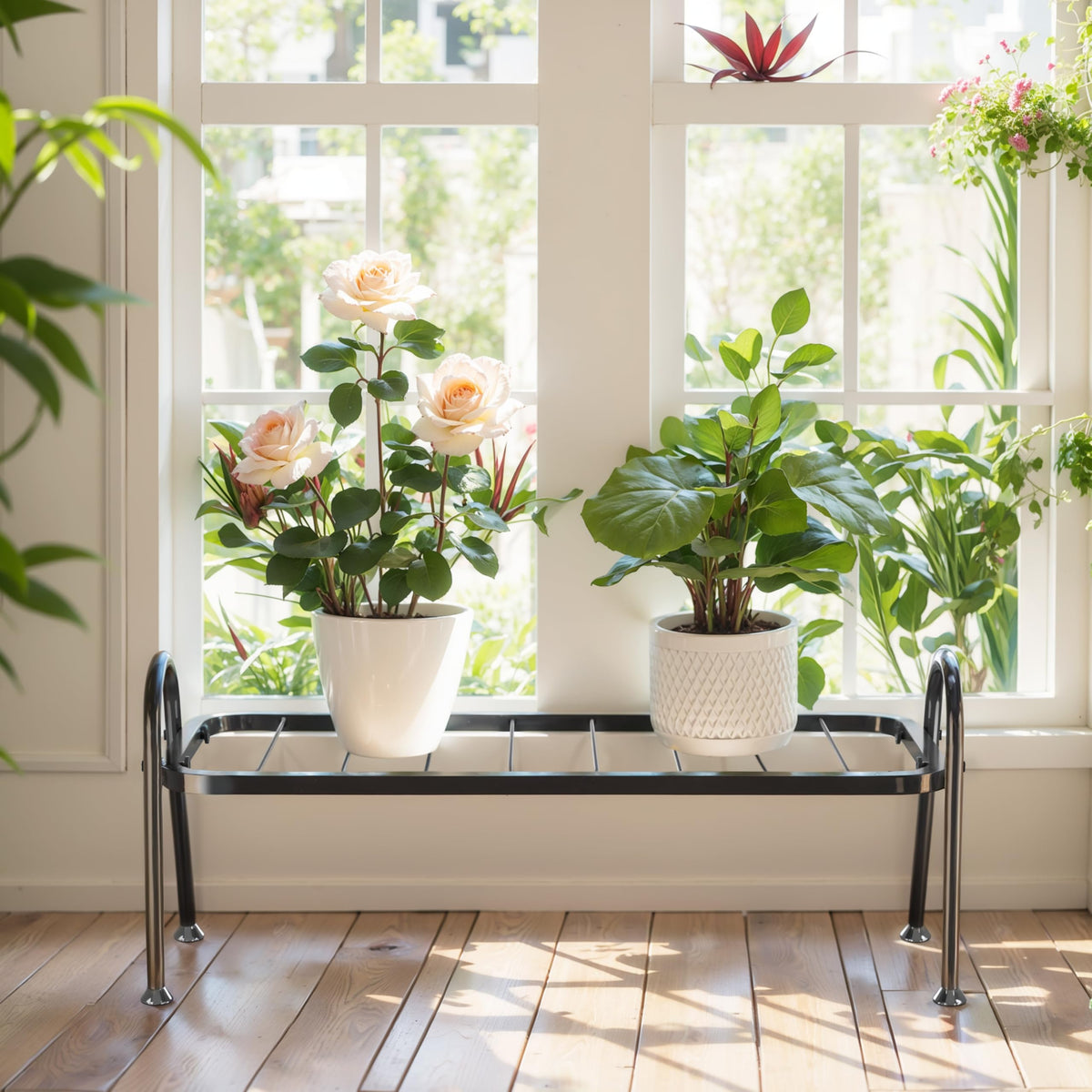 Josmimic capacity 2-4 pots ensures flexible plant arrangements in small spaces.