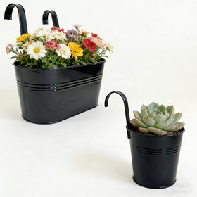 Joyfernal galvanized metal with powder-coated black finish for outdoor durability.
