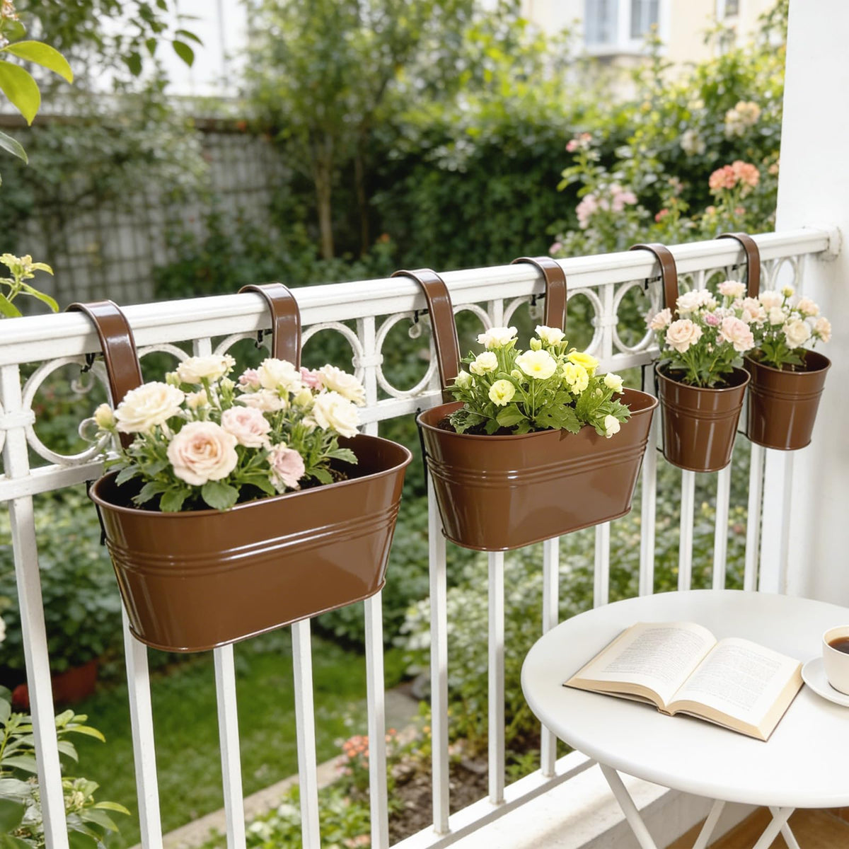 Joyfernal 10-inch oval fence pot for stylish fence-mounted flowers