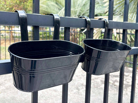 Joyfernal porch decor planter helps maximize limited outdoor space.