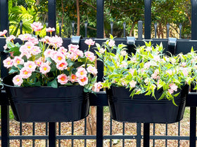 Joyfernal railing planter includes optional hooks for adjustable hanging.