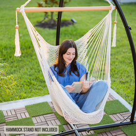 JoyView lightweight 4 lb design for easy installation