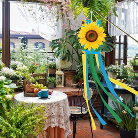 Jremreo summer floral-themed décor brightens yards and entryways