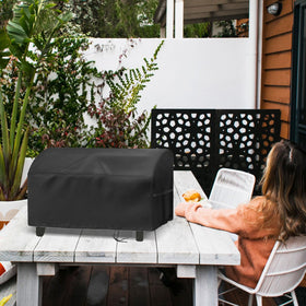 Jungda sturdy stitching reinforces durability for outdoor use.