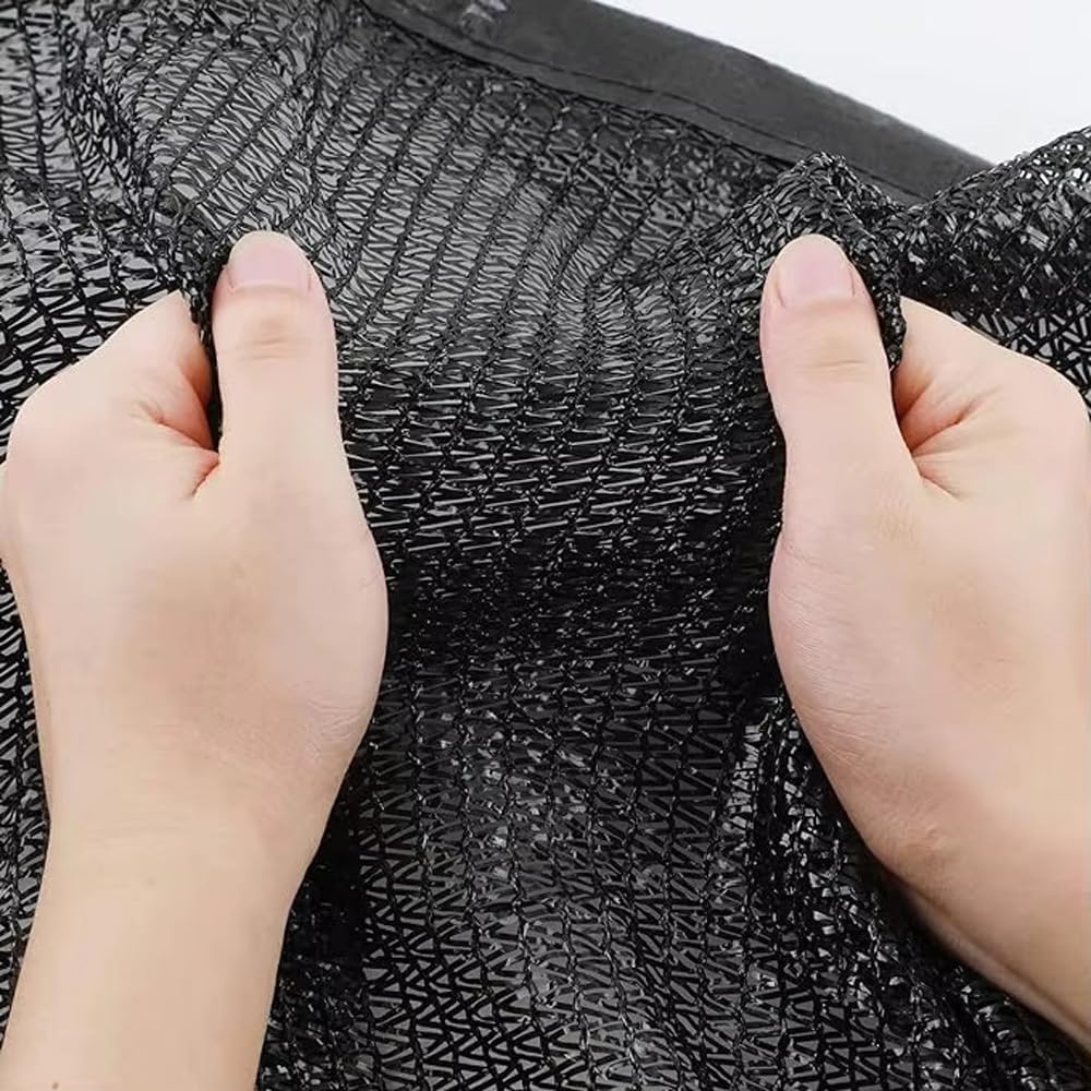 JUNKOGO shade cloth covers greenhouse beds to reduce heat