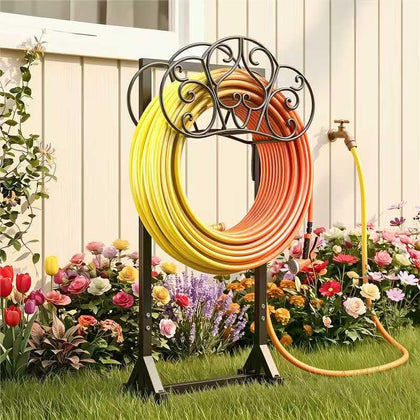 JUNYIYOUO hose holder arch frame keeps outdoor hoses tidy and accessible.