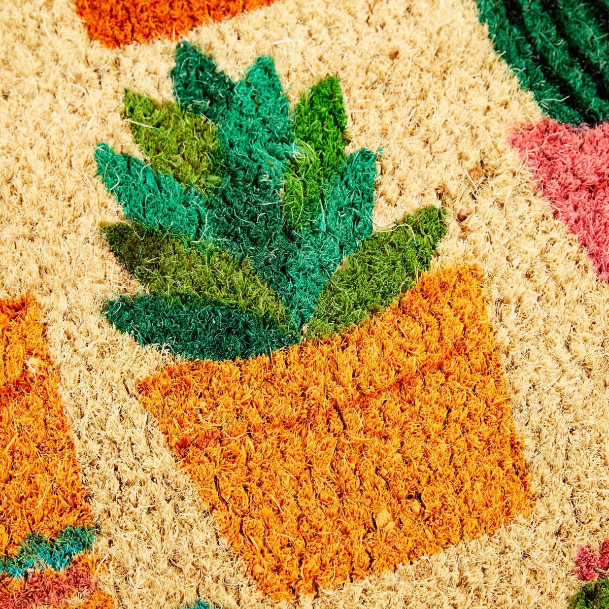 Vinyl-backed Juvale Coco Coir Door Mat resists weather while keeping colors vibrant.
