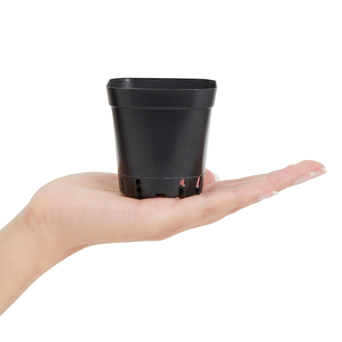 Juvale stackable pots save space when not in use and during seasonal replanting.