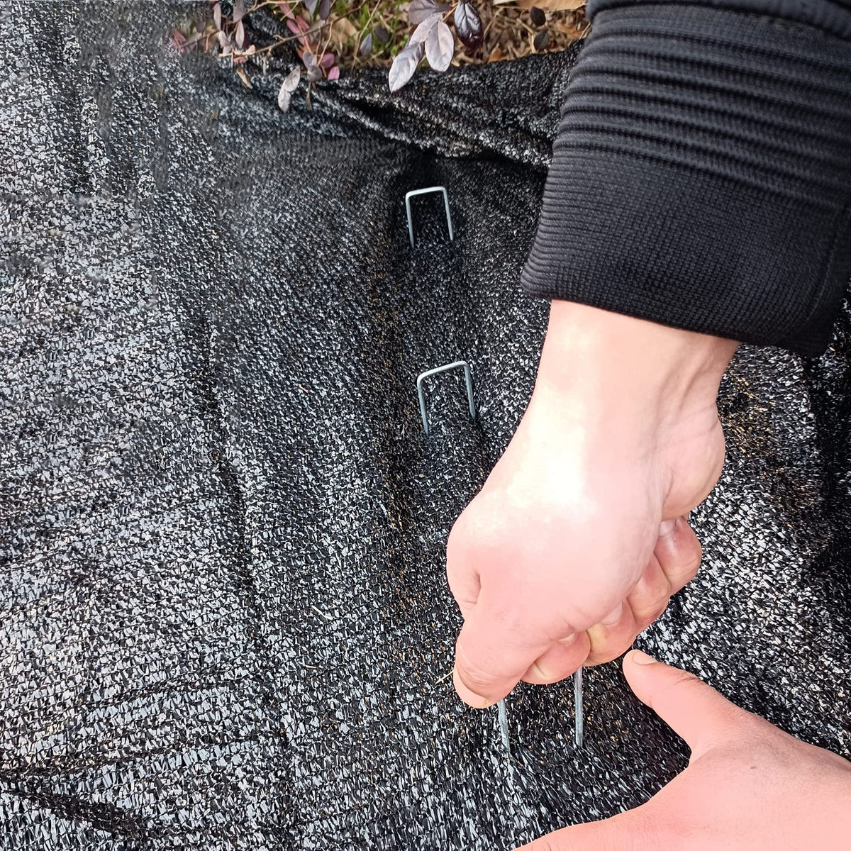 Jxrhy multi-use ground fix holds landscape fabric, hoses, and wires securely