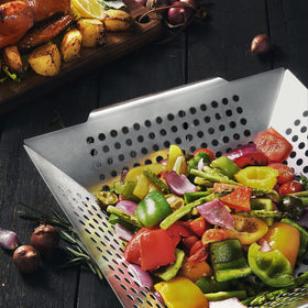 JY COOKMENT grill basket full-size layout for cooking multiple portions