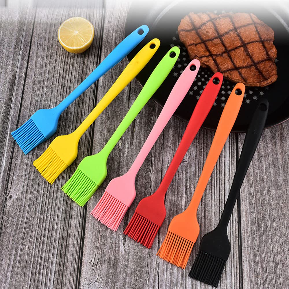 JYYHSF long-handle silicone brush improves safety during hot cooking.