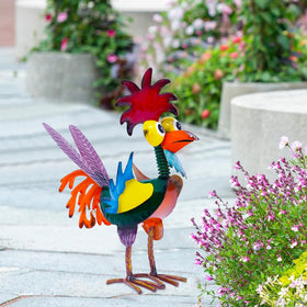 Weather-resistant rooster decor stands up to sun and rain with lasting shine