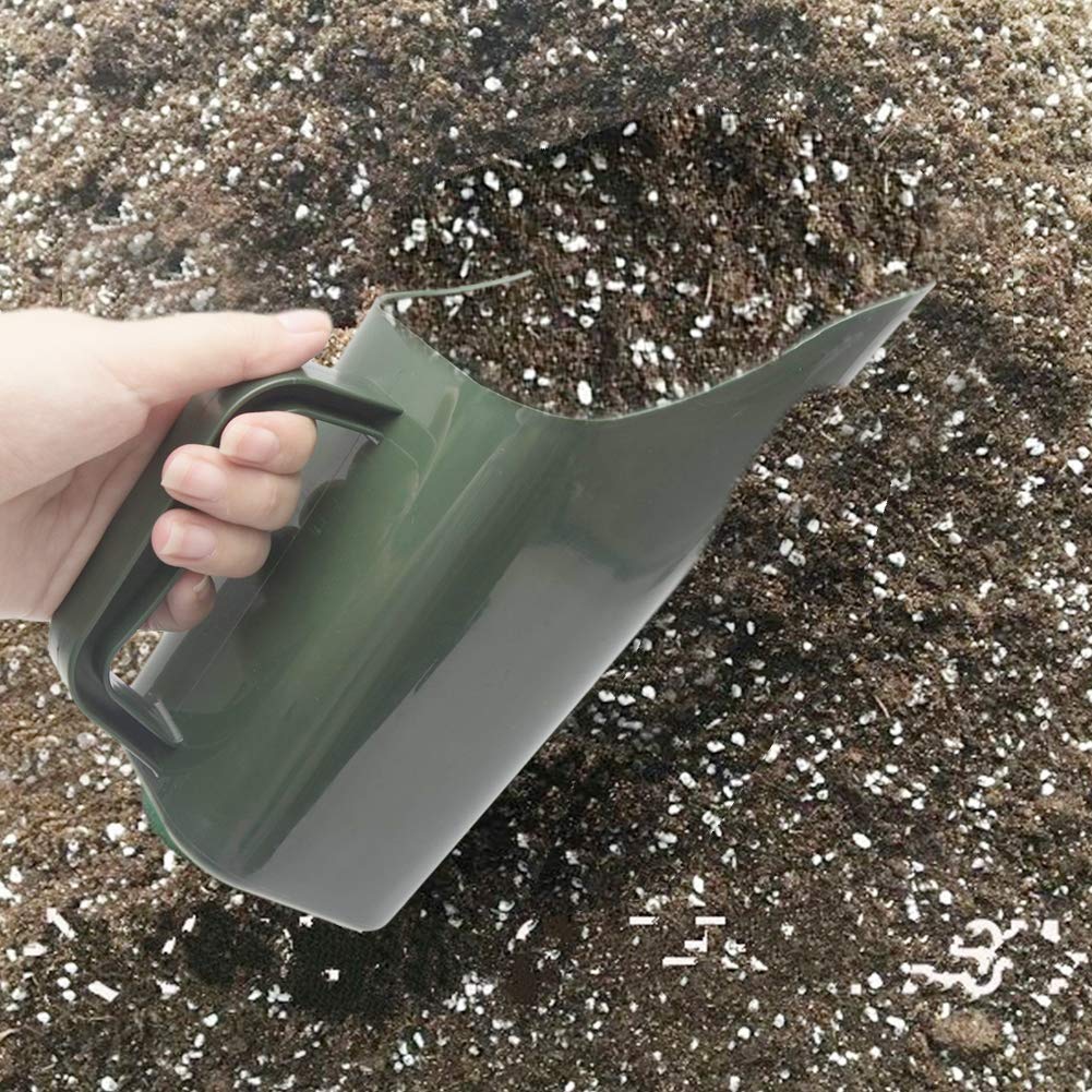 Kakalote bonsai soil scoop designed for careful potting and edge placement