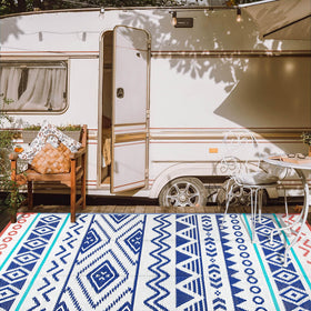Kalafun backyard rug showcases weatherproof design on a sunny deck.