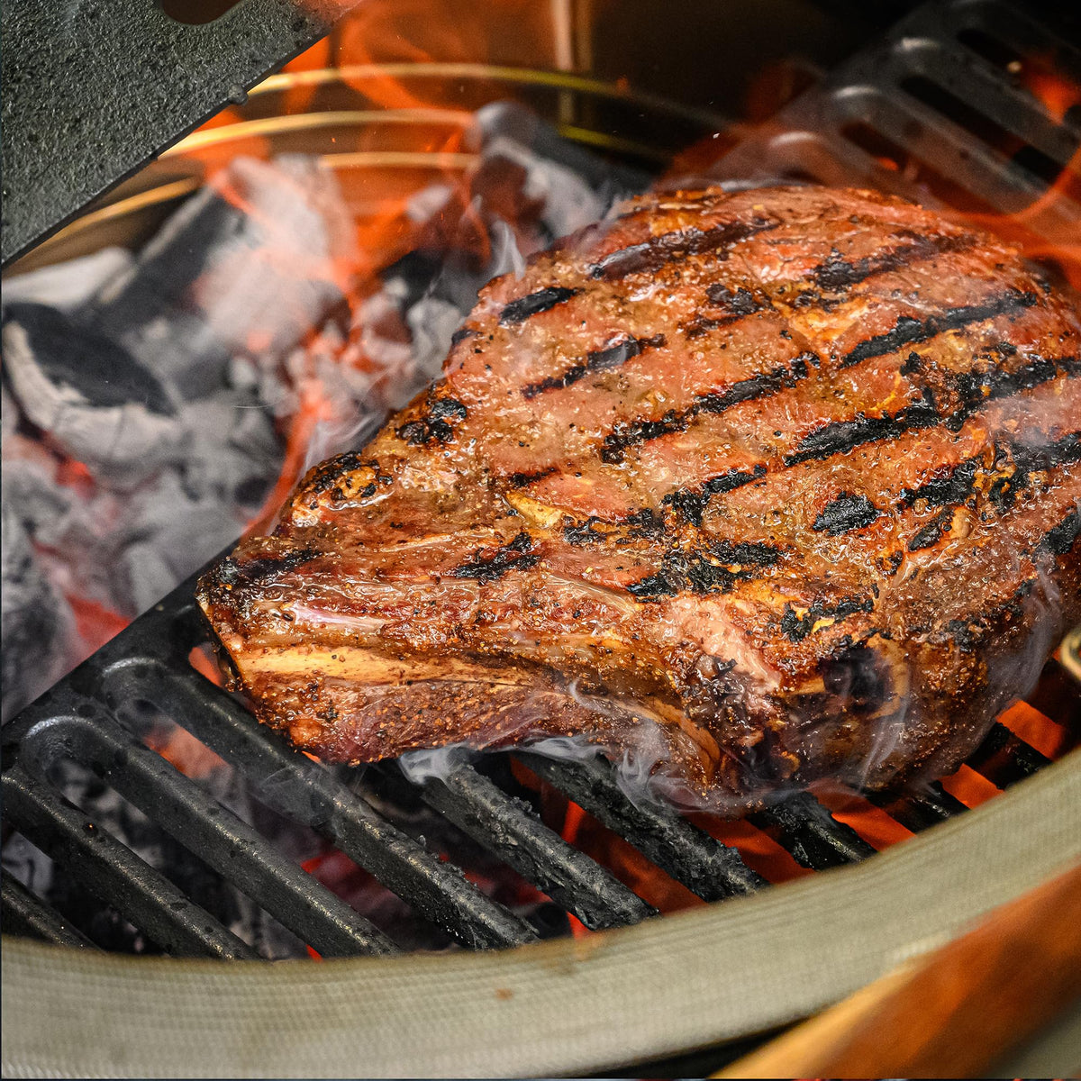 Kamado Joe Classic Joe 18-inch fit ensures compatibility with your round grill.