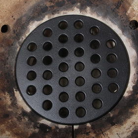 Kamaster ash-flow design promotes fast air through the grate.