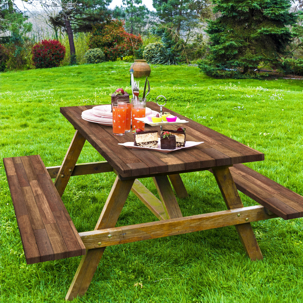 Kamoor bench cover set in wooden-brown protects seating and simplifies cleanup.