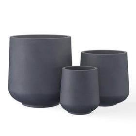 Kante 15.3-inch round concrete planter front view showing authentic texture for modern spaces.