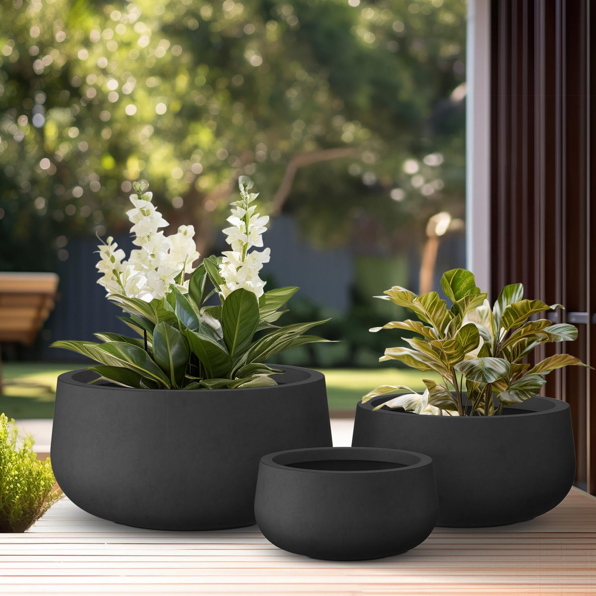 Kante black authentic finish with visible pores adds modern texture