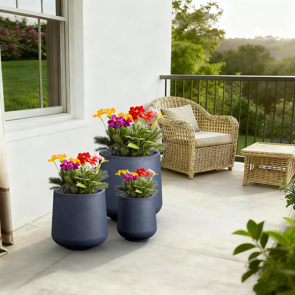 Kante planter drainage holes with rubber plug support versatile indoor or outdoor use.