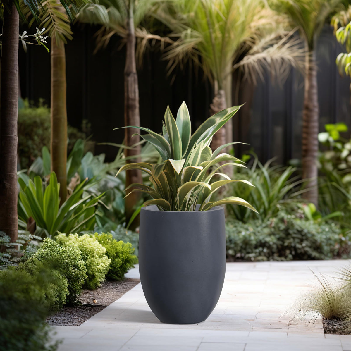 Kante UV-stable concrete planter designed to withstand sun and weather