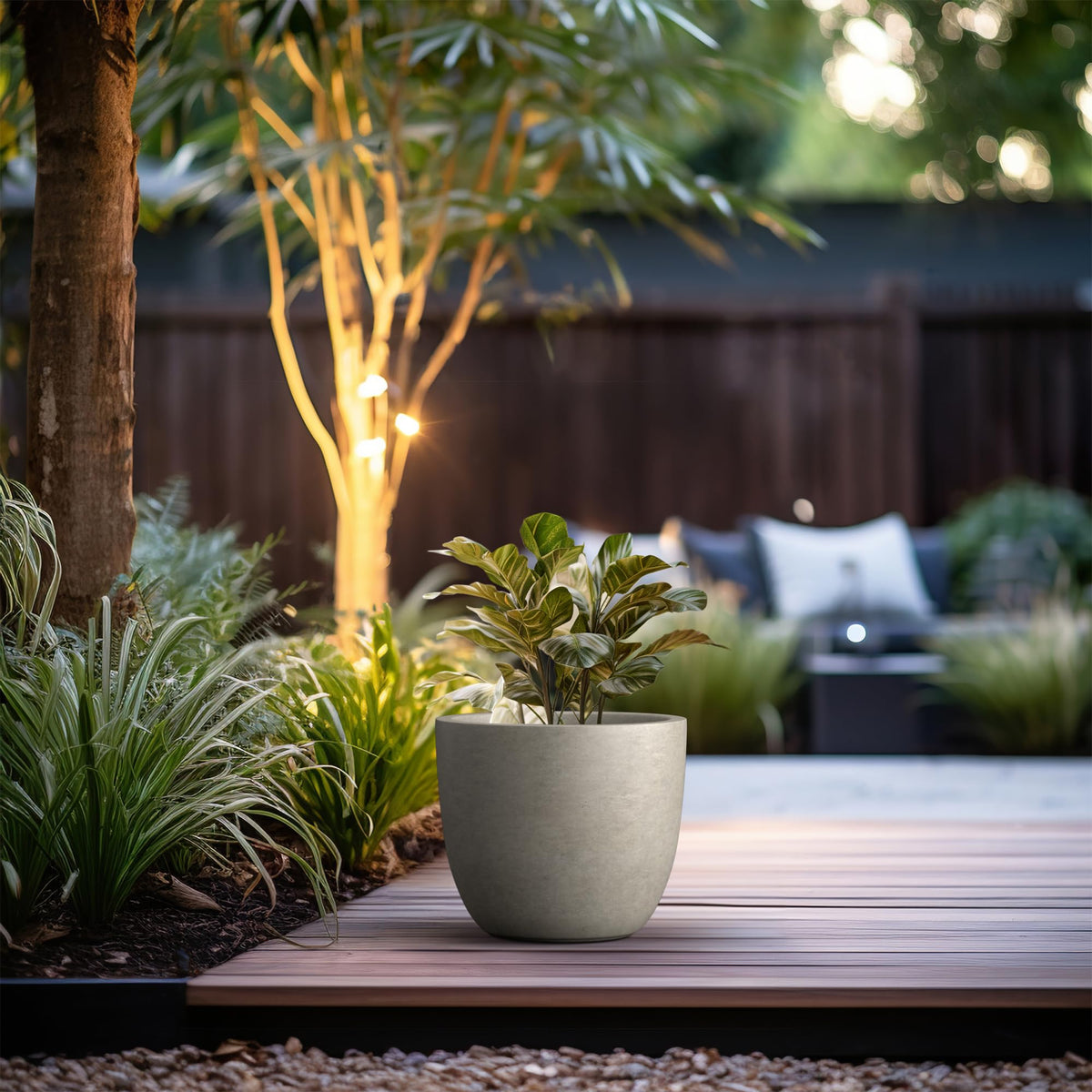 Kante weathered finish close-up highlights realistic concrete texture.