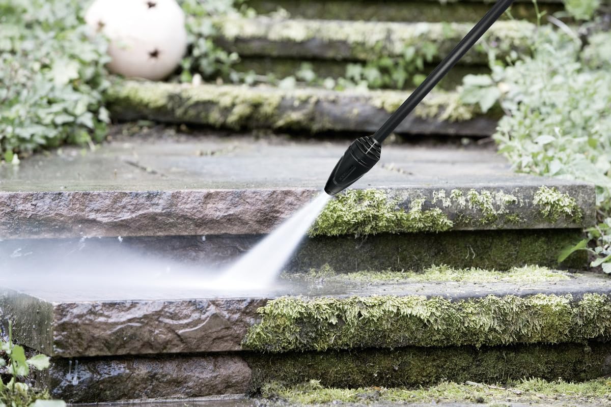 Kärcher DirtBlaster attached to K1–K5 for rapid, powerful cleaning.