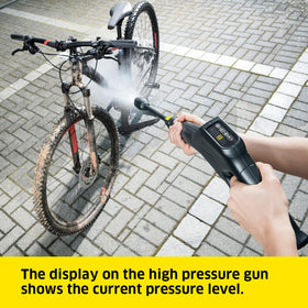Vario Power spray wand twist-adjusts pressure for versatile cleaning