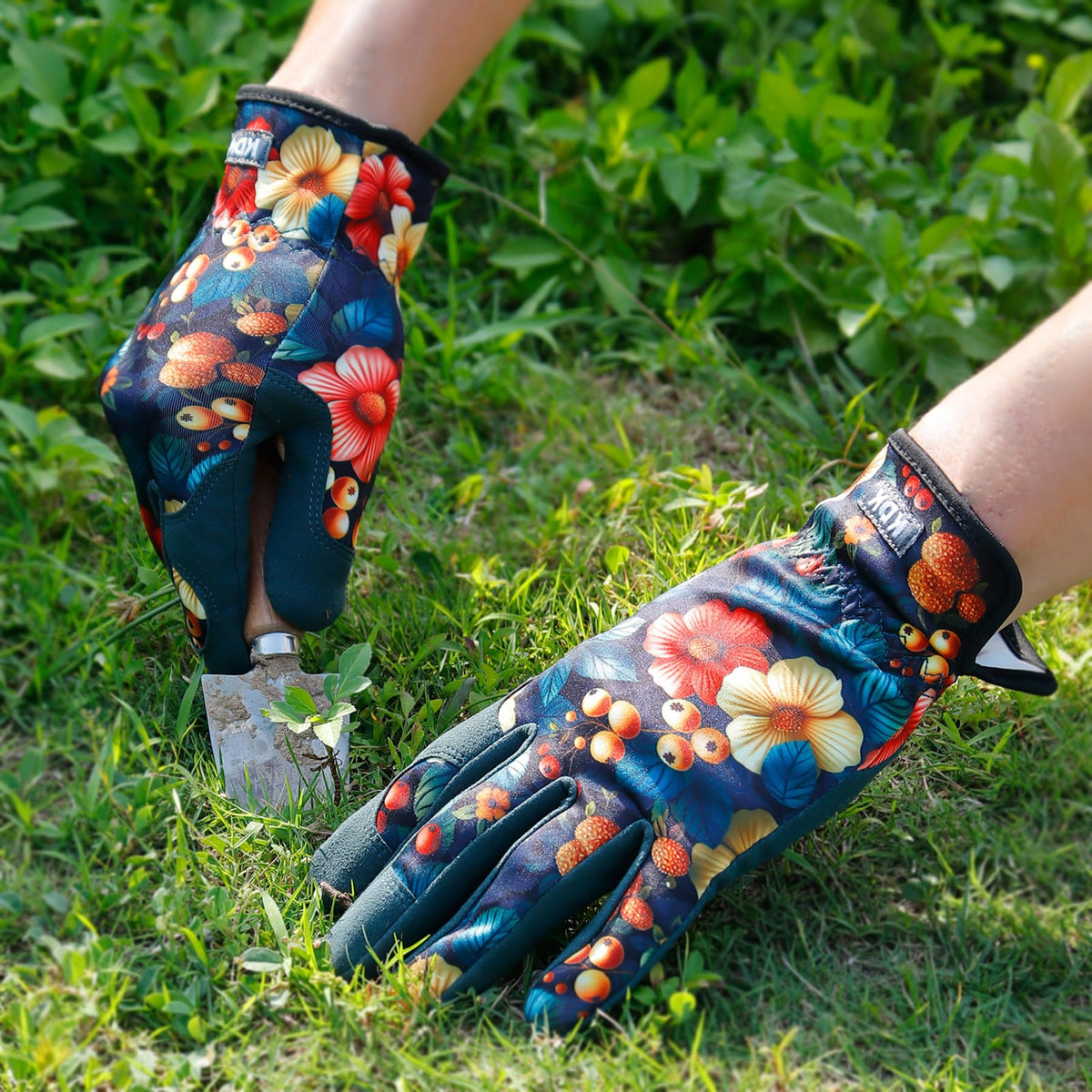 KDK gloves feature breathable mesh tops to keep hands cool.