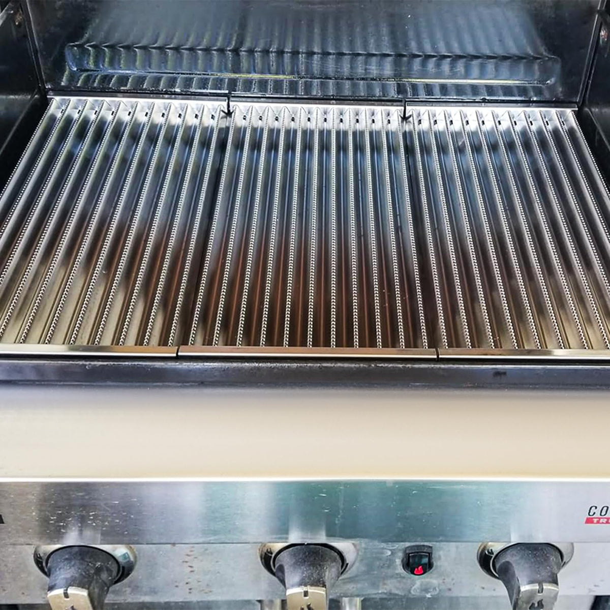 KEESHA 304 stainless emitter plate resists warping and maintains heat stability