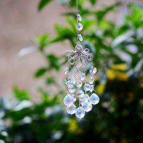 KEINIA octopus crystal hanging decor on window display