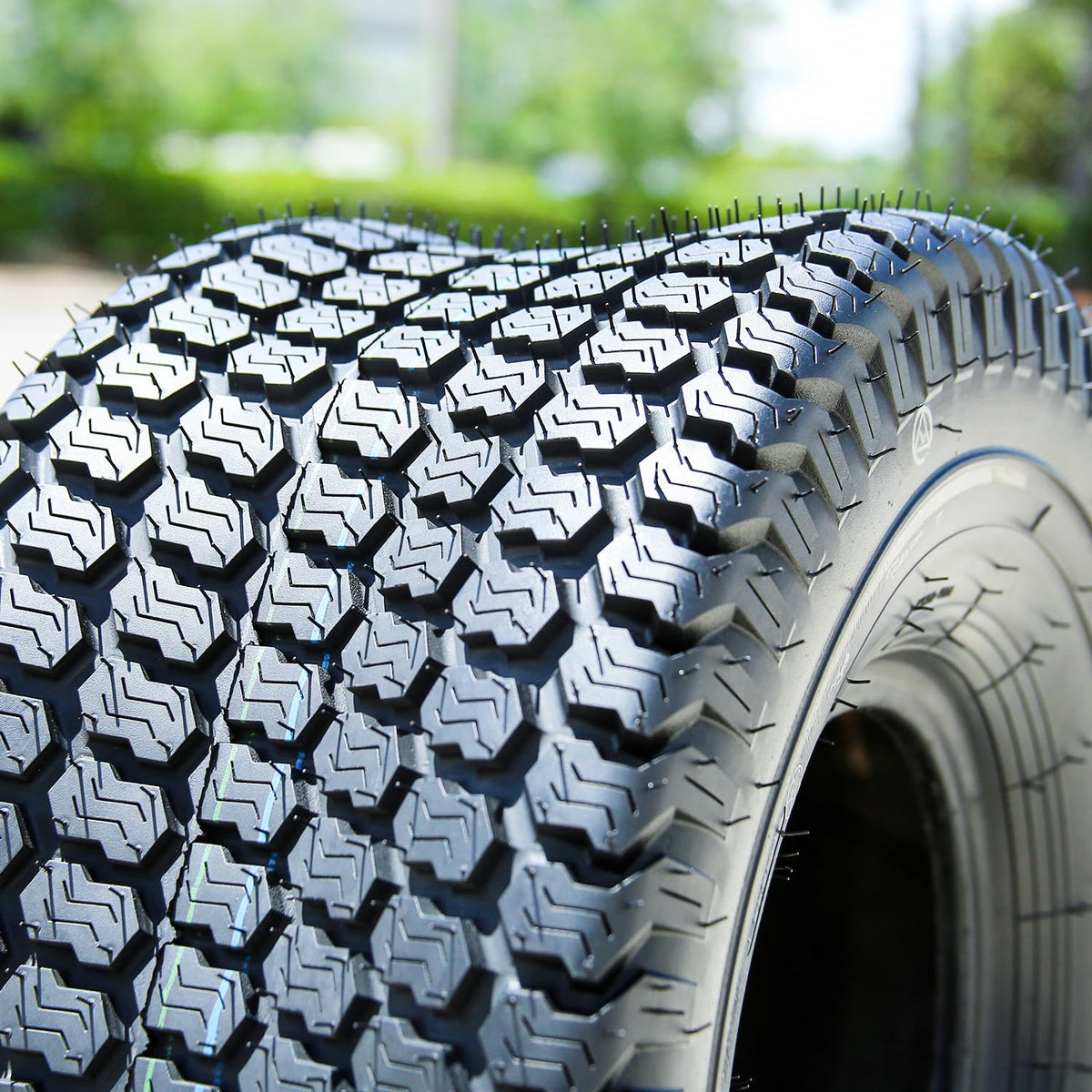 Kenda K500 Super Turf tread close-up highlights traction-focused lug pattern