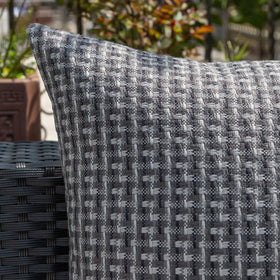 Invisible zipper detail on Kevin Textile cushion cover