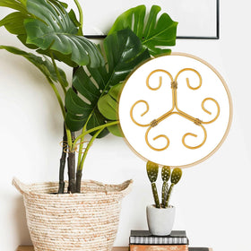 Kezzfpa outdoor-use stake resists weather for balcony plants.