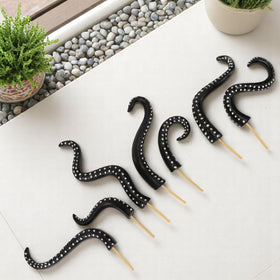 KH866 seven shapes offer playful garden decor options
