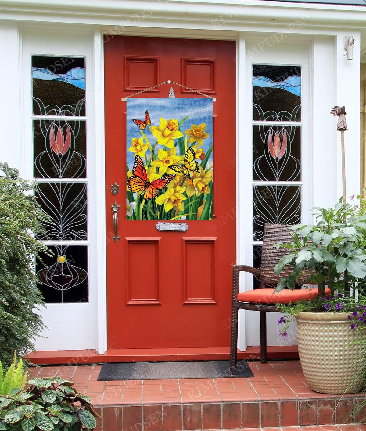 KIMPUDSEN yellow butterflies on flag, lively garden decoration
